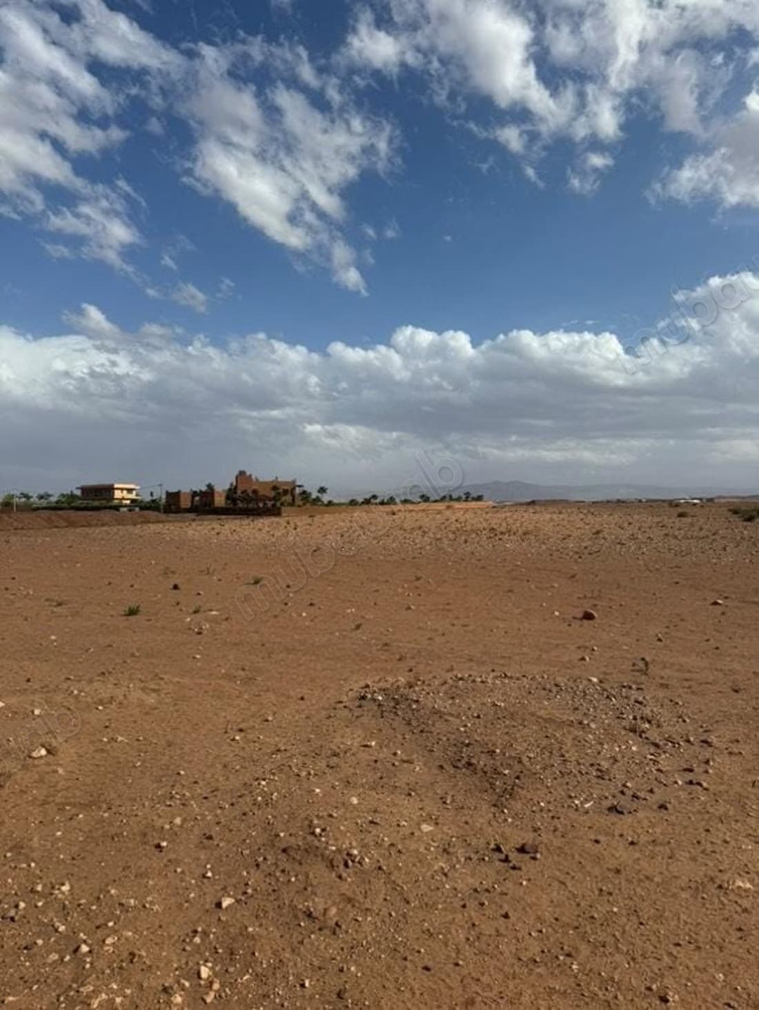 Terrain en vente à Route Amizmiz. Surface de 10000 m²