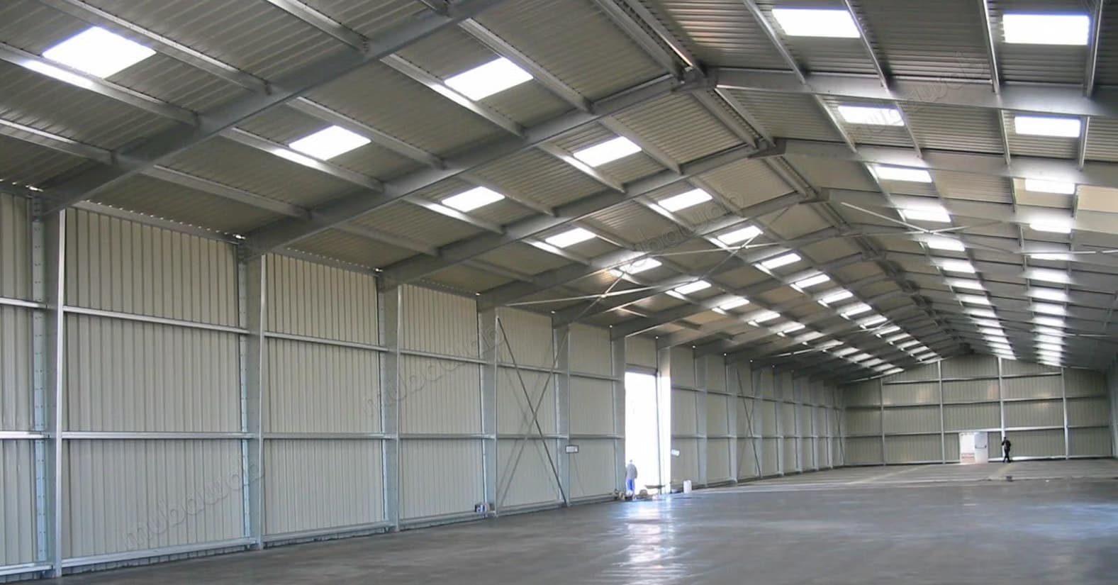À louer – dépot / hangar de 2 000 m² – casablanca