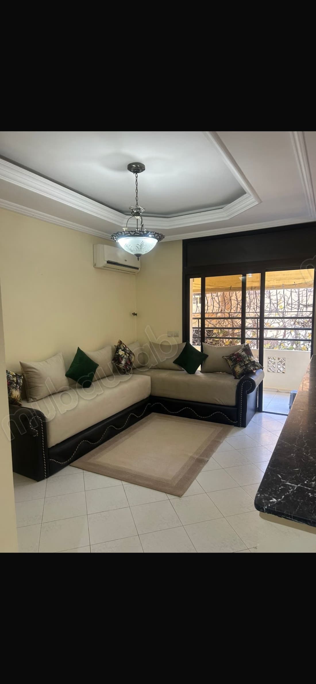 Location d'un appartement à Riad Oulad Mtaa. Surface de 100...