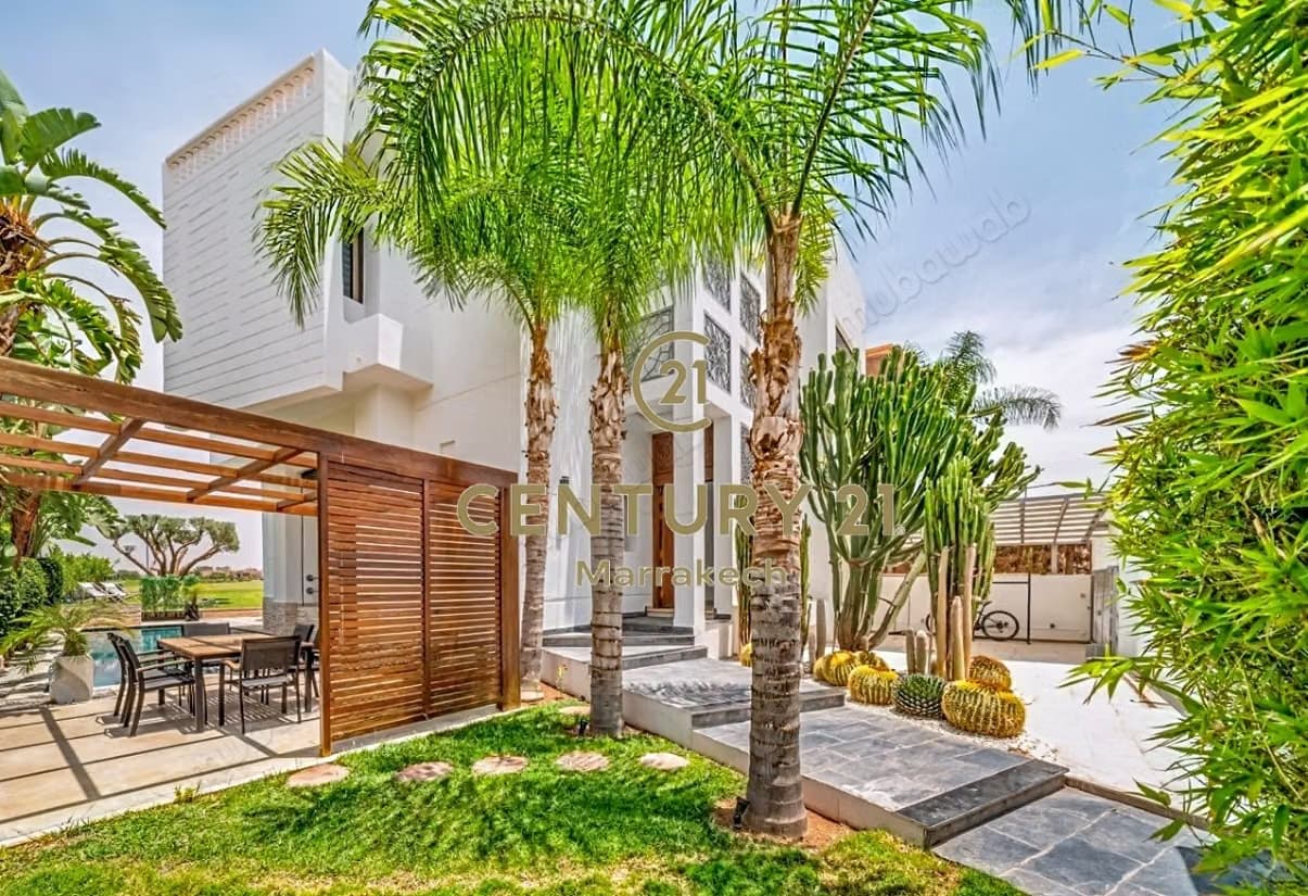 Villa d’Exception en Première Ligne de Golf