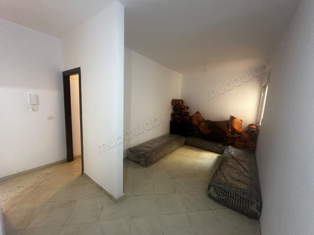 Appart avec balcon près Marjan et café l’adresse