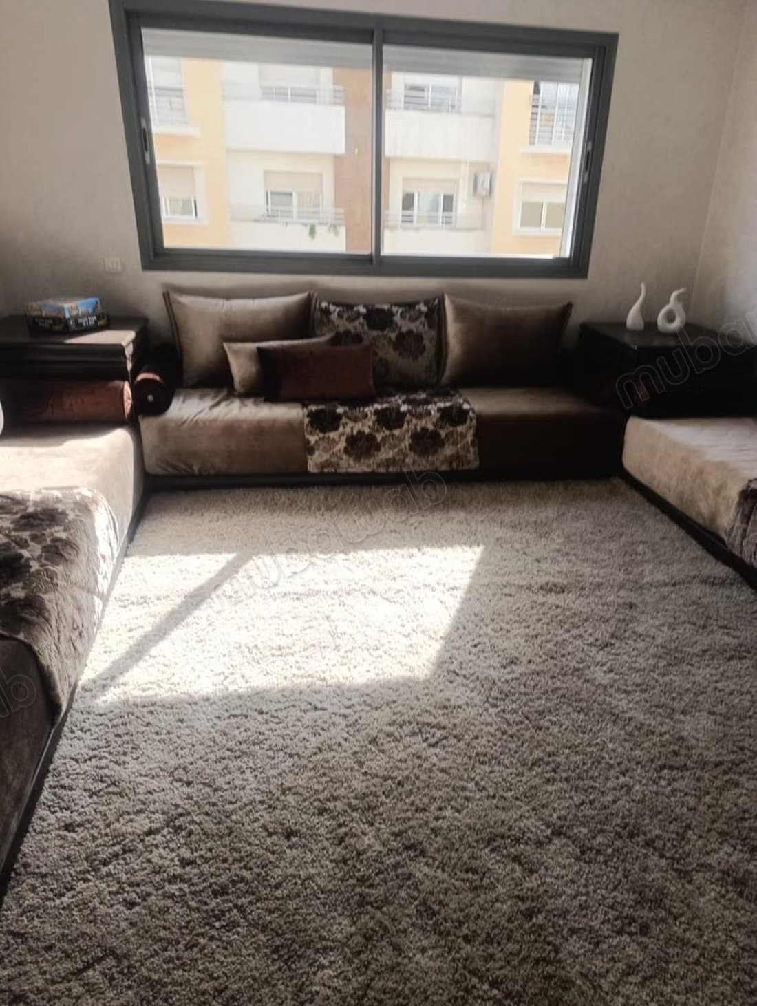 Location d'un appartement à Oasis. 3 pièces confortables. Me...