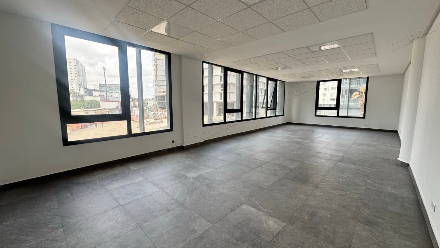 Beaux bureaux à louer à Casablanca Finance City. Surface tot...