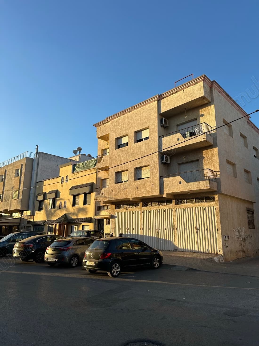 Maison à vendre à Guich Oudaya. 7 belles chambres. Salon Mar...