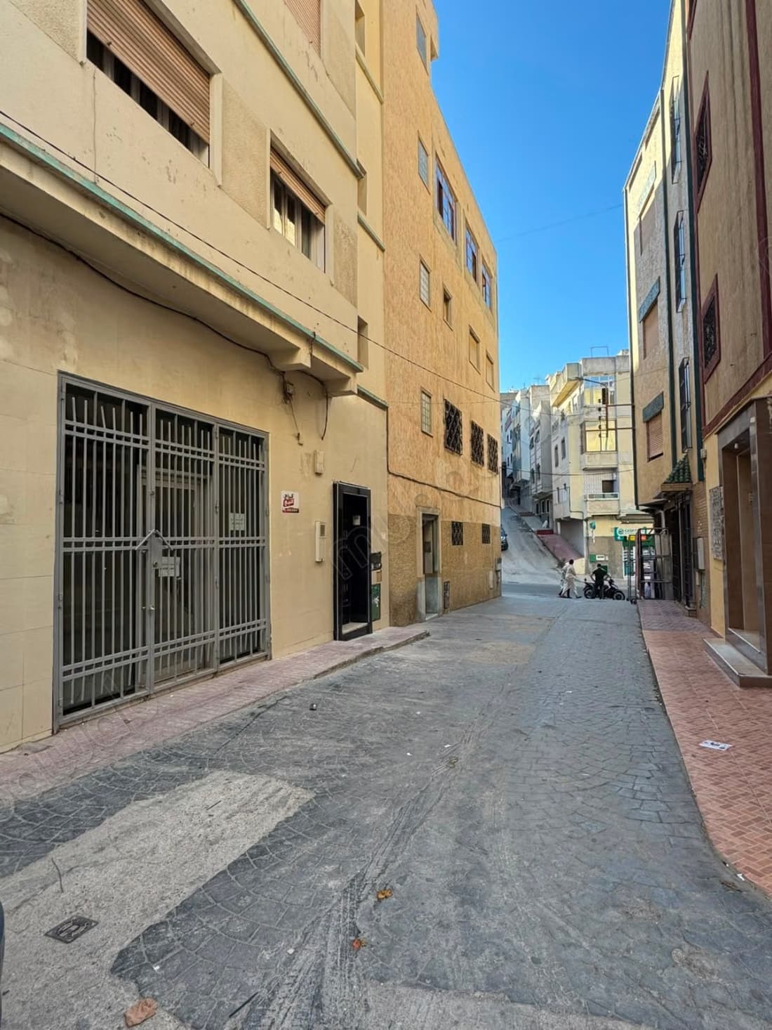 Local commercial en vente à Touilaa. Superficie 80 m²