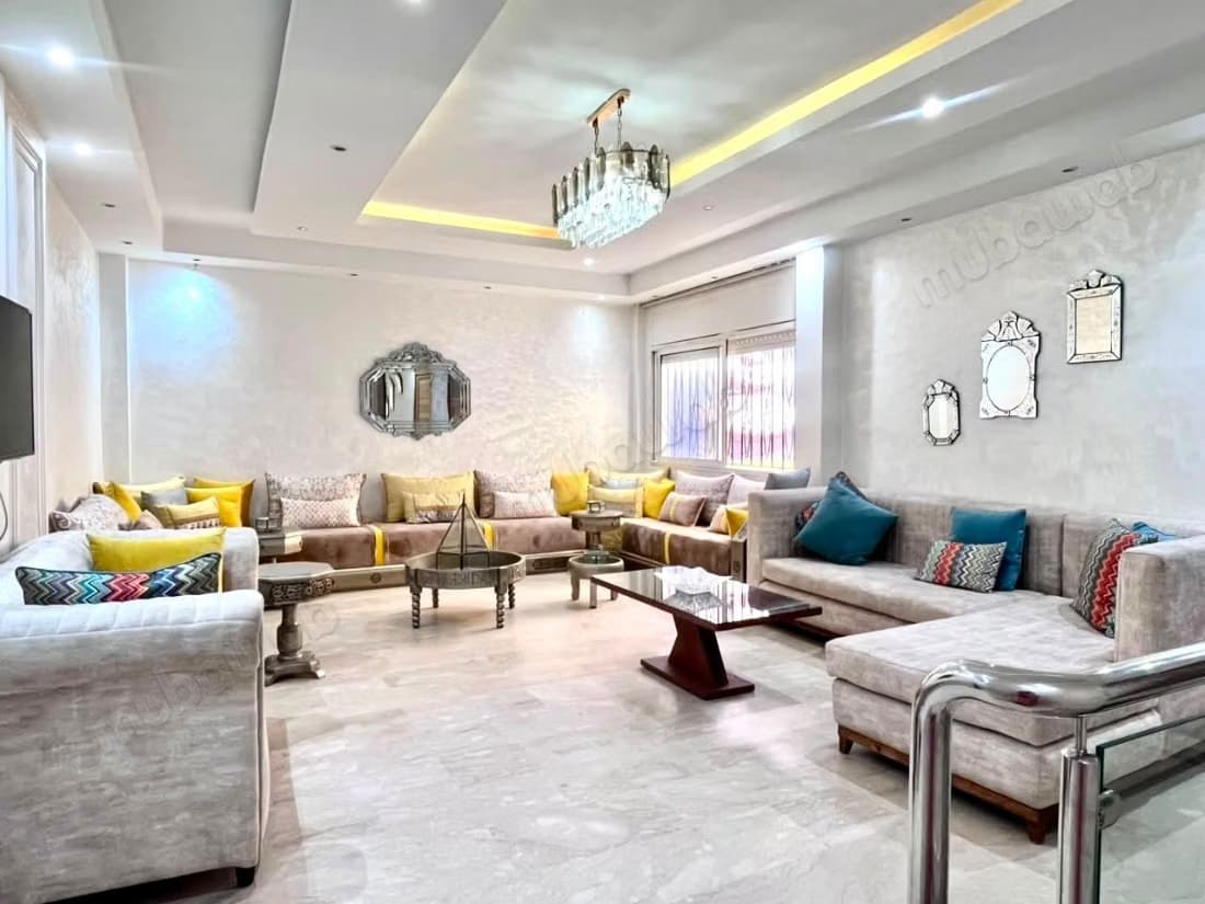 À louer – magnifique duplex meublé de 120m²