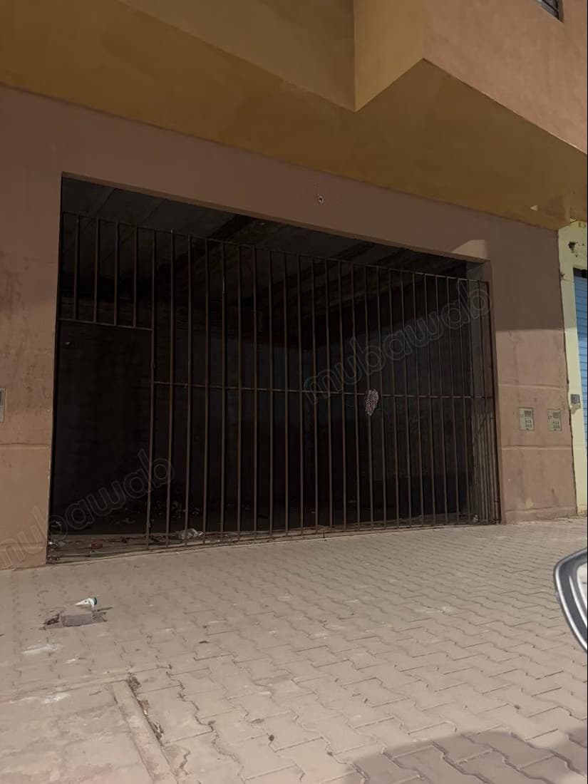Local commercial en vente à targa Surface de 37 m²