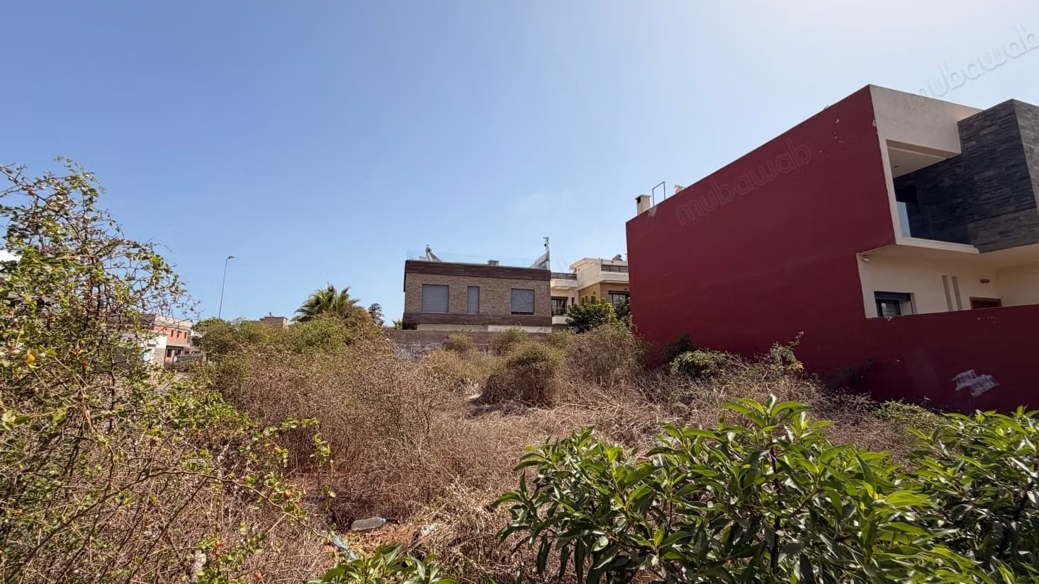 Terrain d’angle à vendre – Emplacement stratégique à Dar Bou...