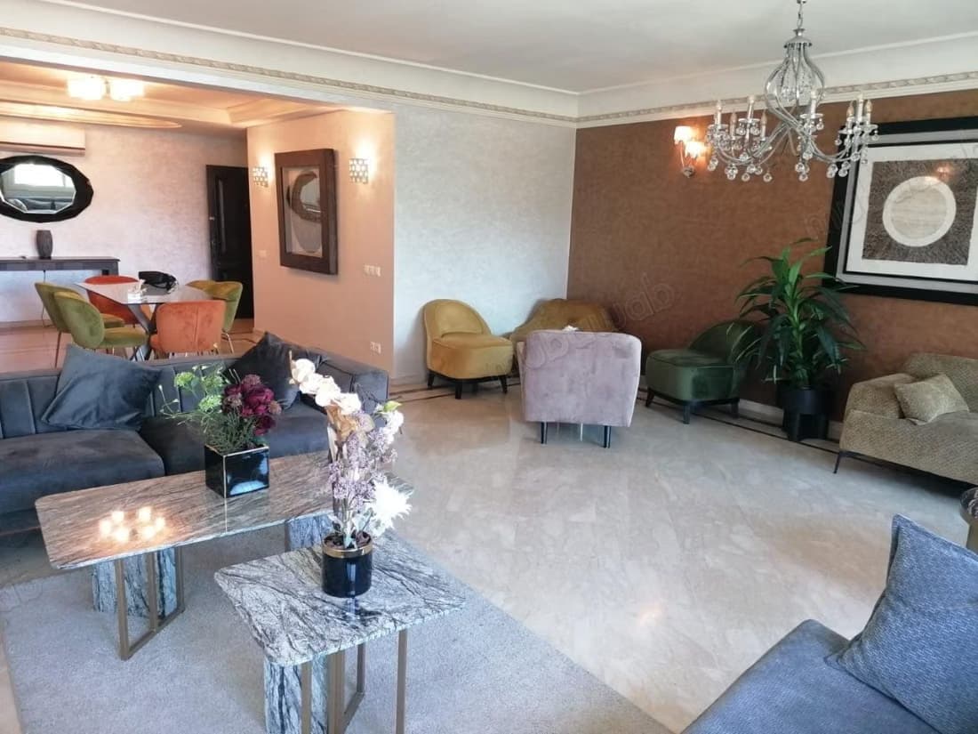 Louez cet appartement résidence les champs danfa à Anfa Supé...