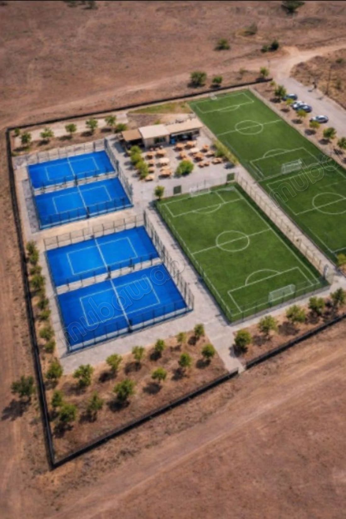 Vente Idéal Terrain Commercial Padel ou Showroom