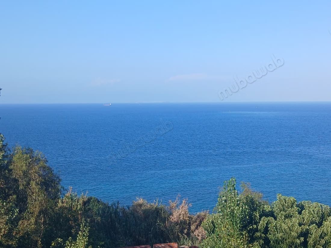Terrain sur la mer a marshan
