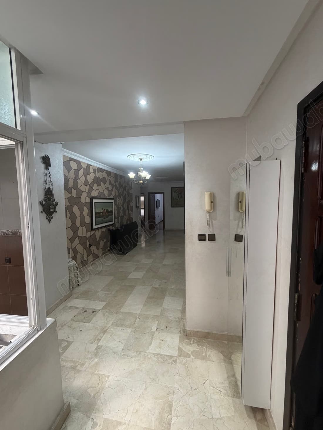 Appartement à l'achat à moulay Ismael. 5 pièces confortables...