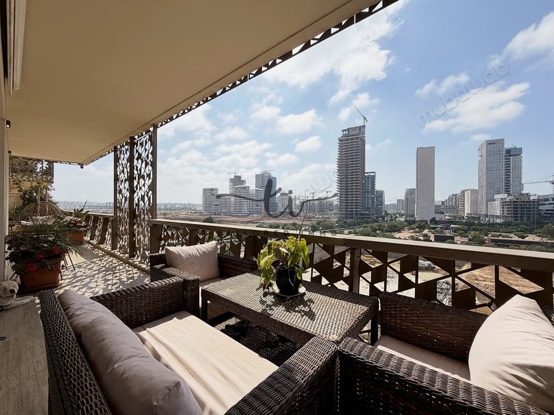 Appartement de 4 chambres en vente à CFC
