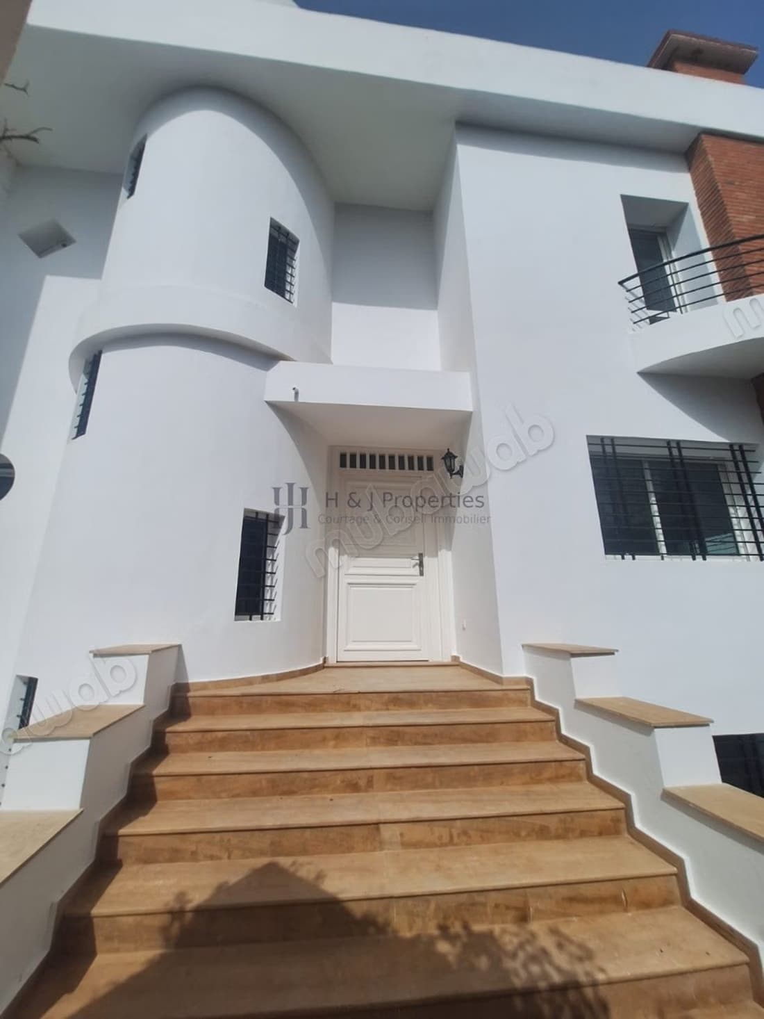 Grande villa à rafraîchir de 520m²