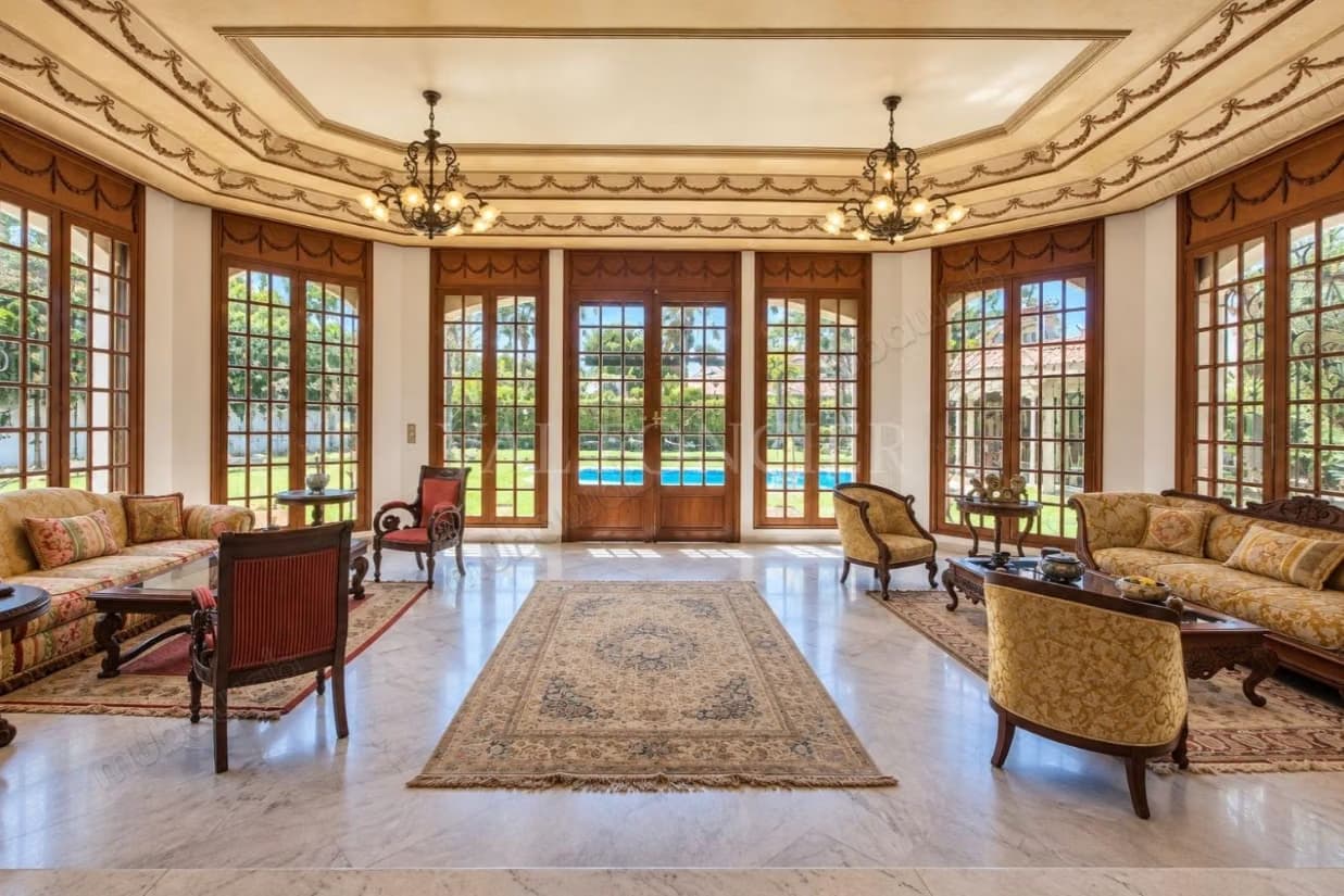 Vente Villa traditionnelle 5chambres avec piscine Californie...
