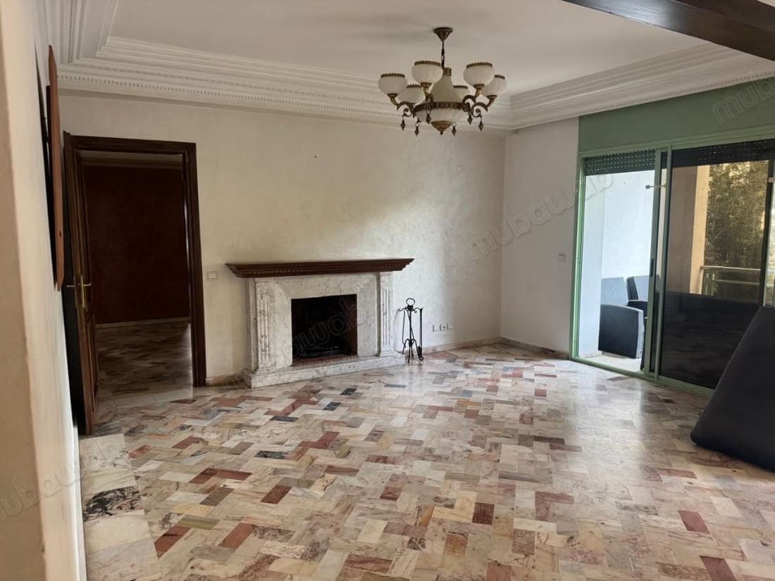 Bel appartement à vendre à Maârif. 4 belles chambres. Chemin...