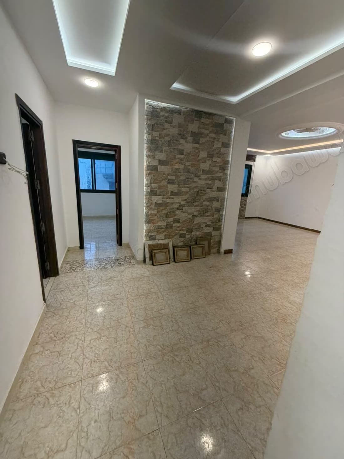 Propriétés commerciales à louer à Sania Rmel. Surface 110 m²...