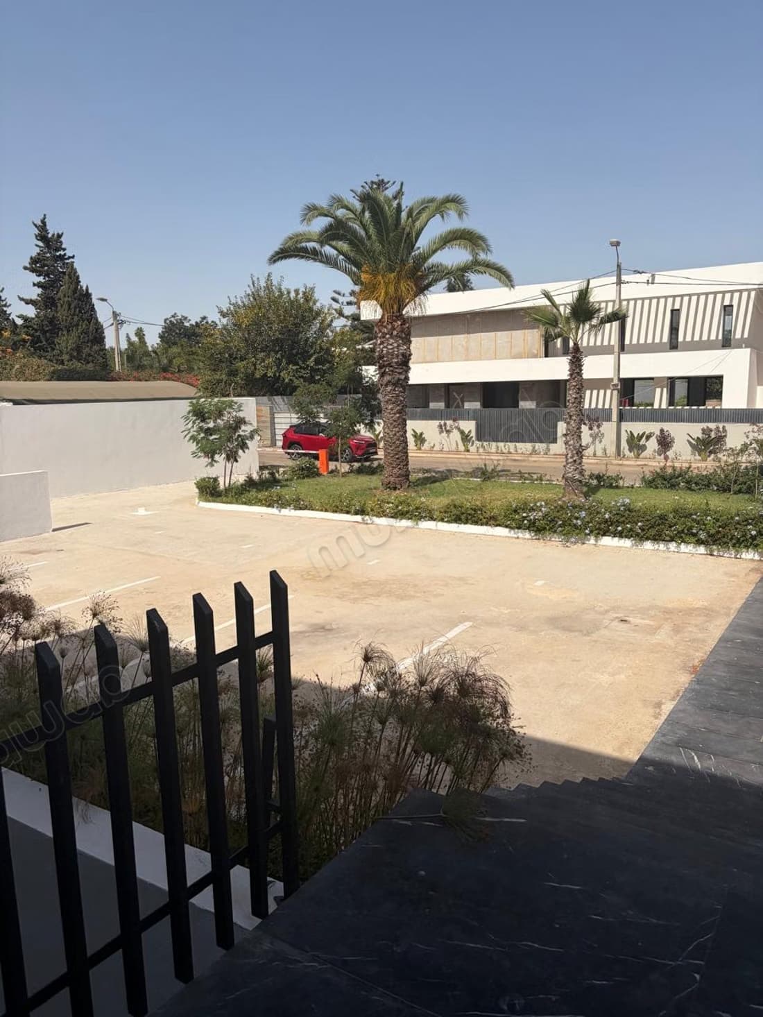 Souissi Plateau bureau neuf moderne sur 3 niveaux