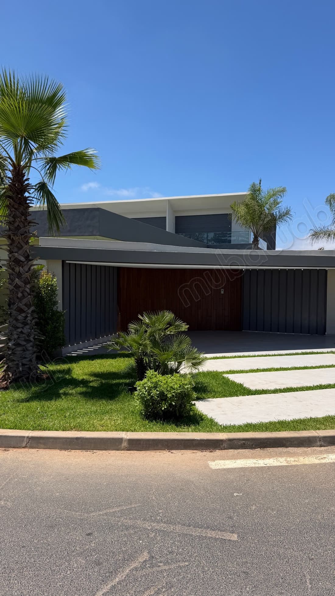 Splendide villa à vendre à Quartier Des Ambassades. 8 pièce...