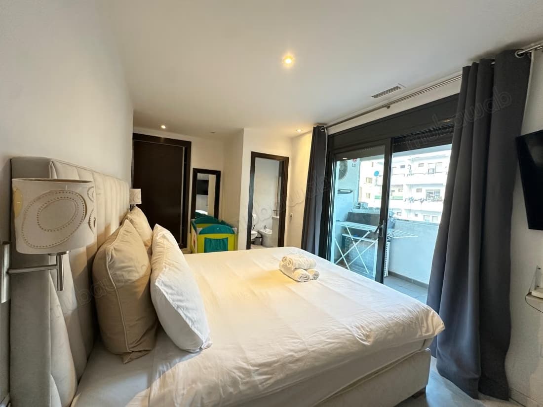 Vente d'un bel appartement à Médina. 3 belles chambres. Meub...