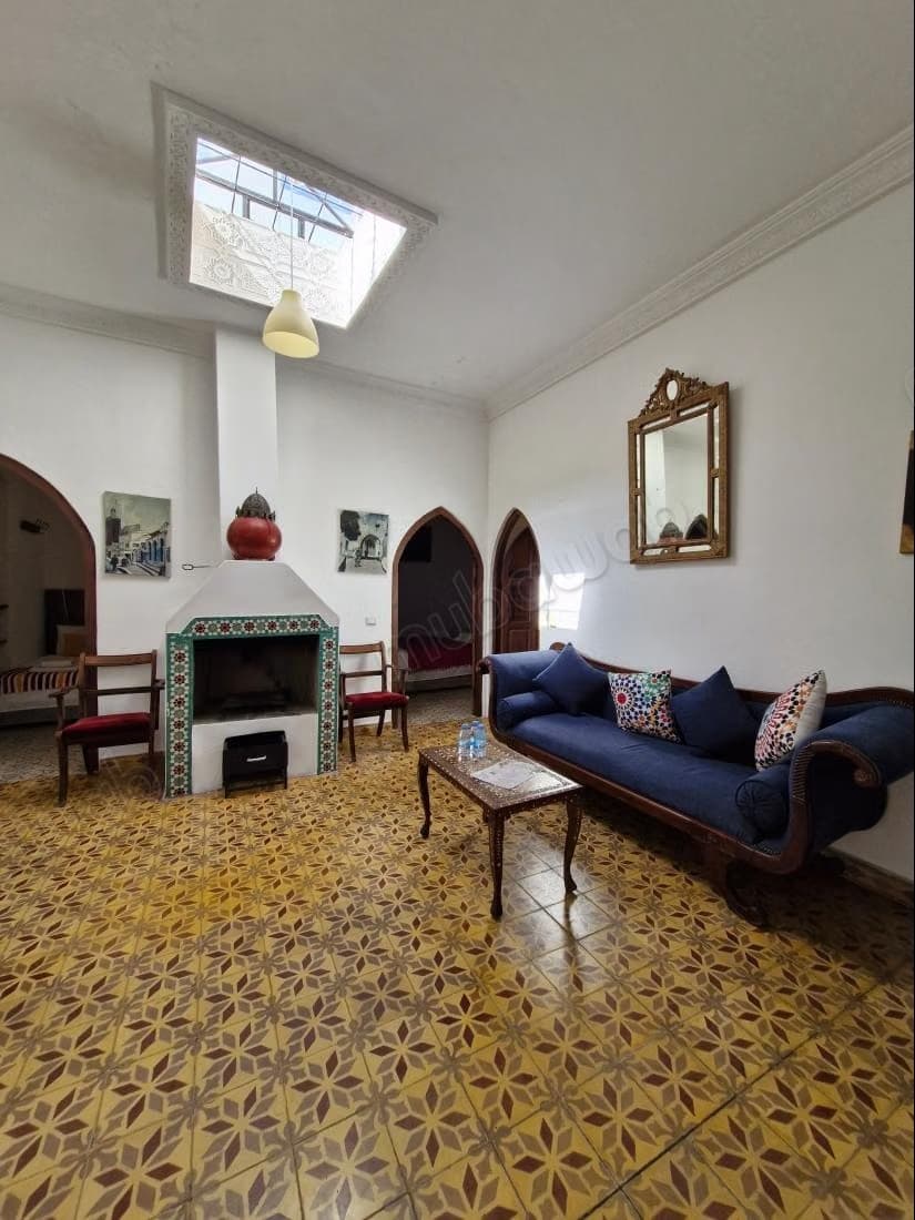 Appartement à vendre à Médina. 3 chambres. Meublé