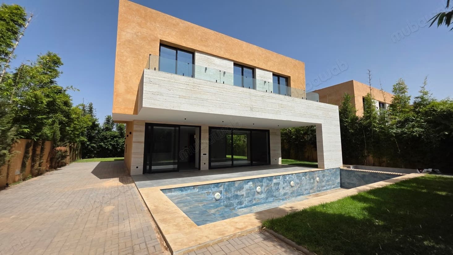 Appartement en vente à Route de l'Ourika. Superficie 260 m²...