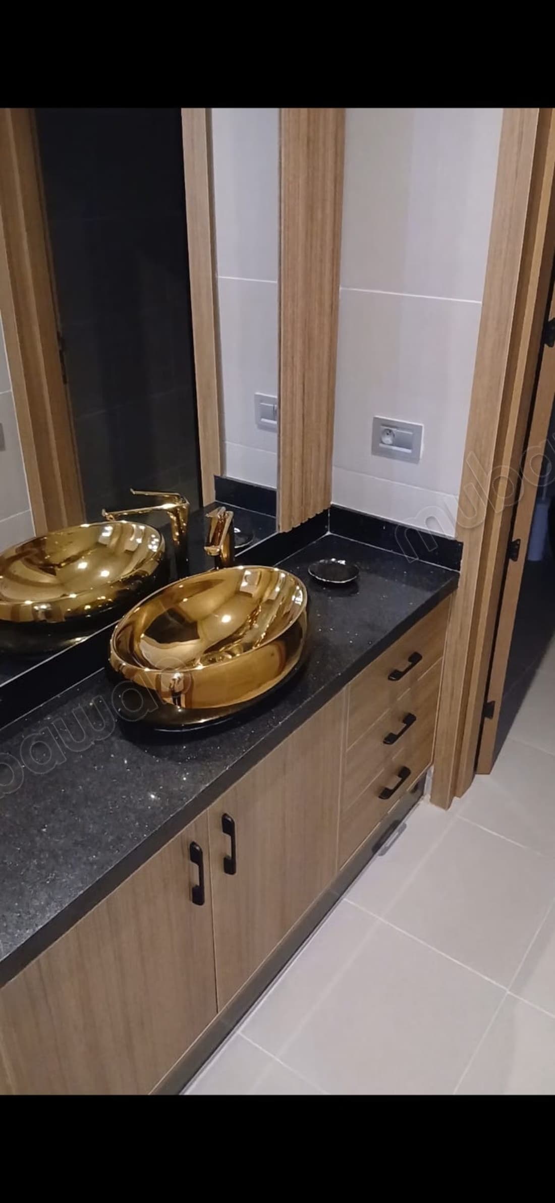 Grand appartement vide à louer à victor Hugo