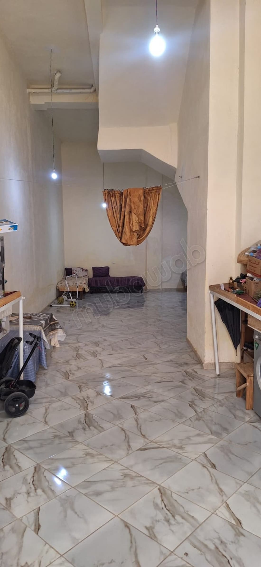 Local commercial en vente à lido. Superficie 73 m²