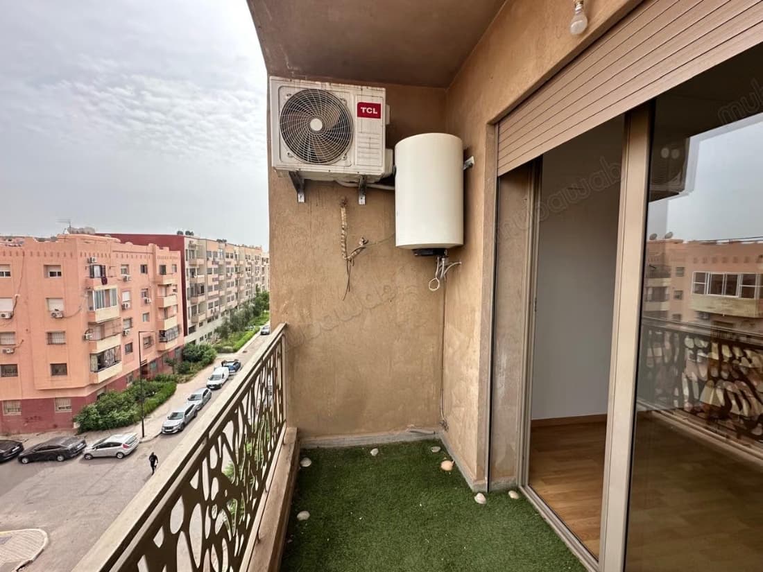 Appartement à vendre à Hay Mabrouka. 3 pièces confortables...