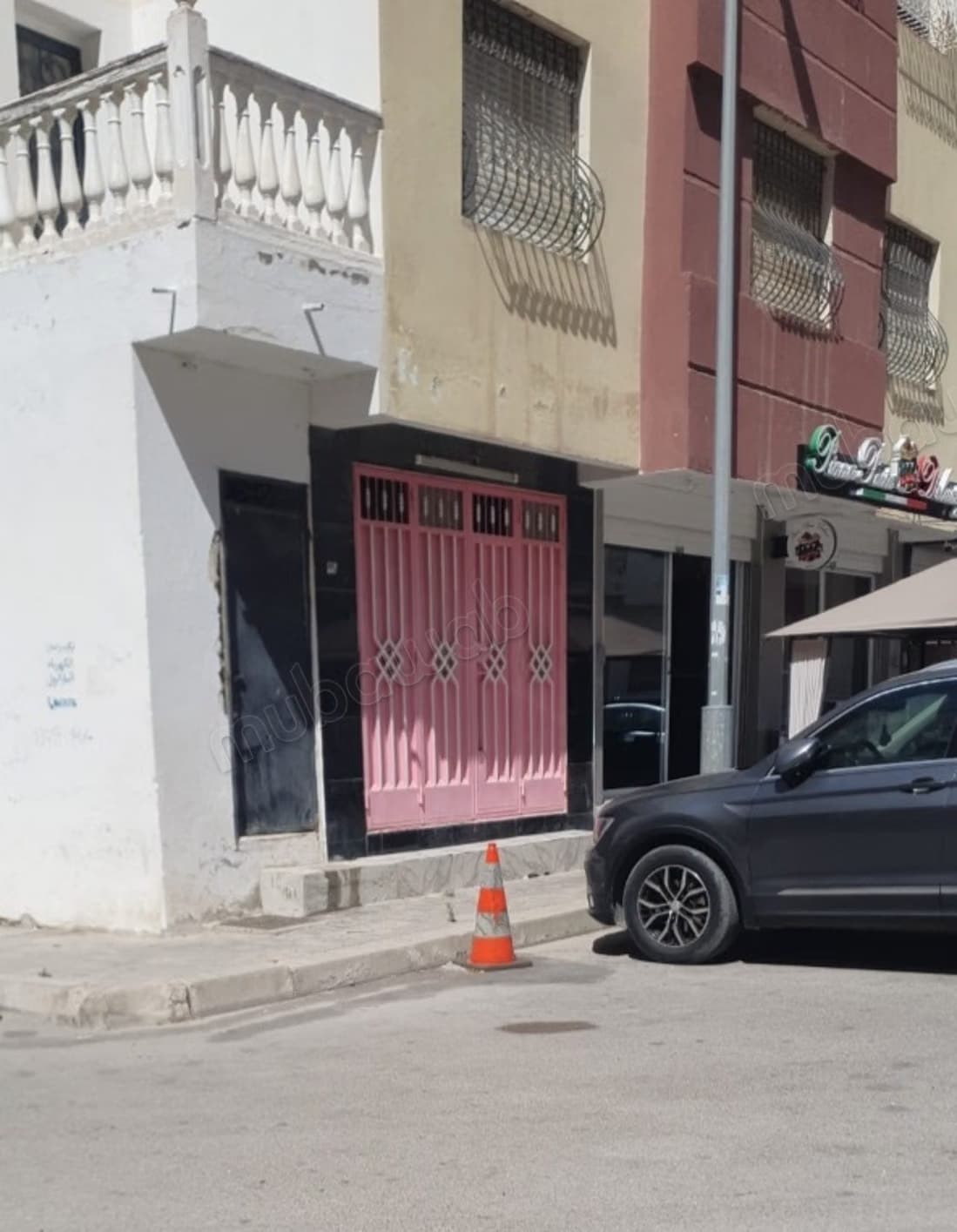 Local commercial en vente à Tanja Balia. Surface totale 25 m...