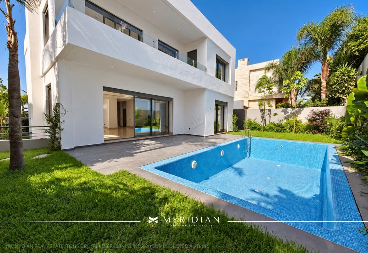 Villa contemporaine neuve à vendre à Ain Diab