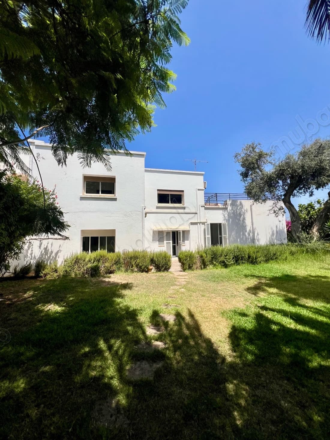 Villa de haut standing à vendre à Quartier Administratif