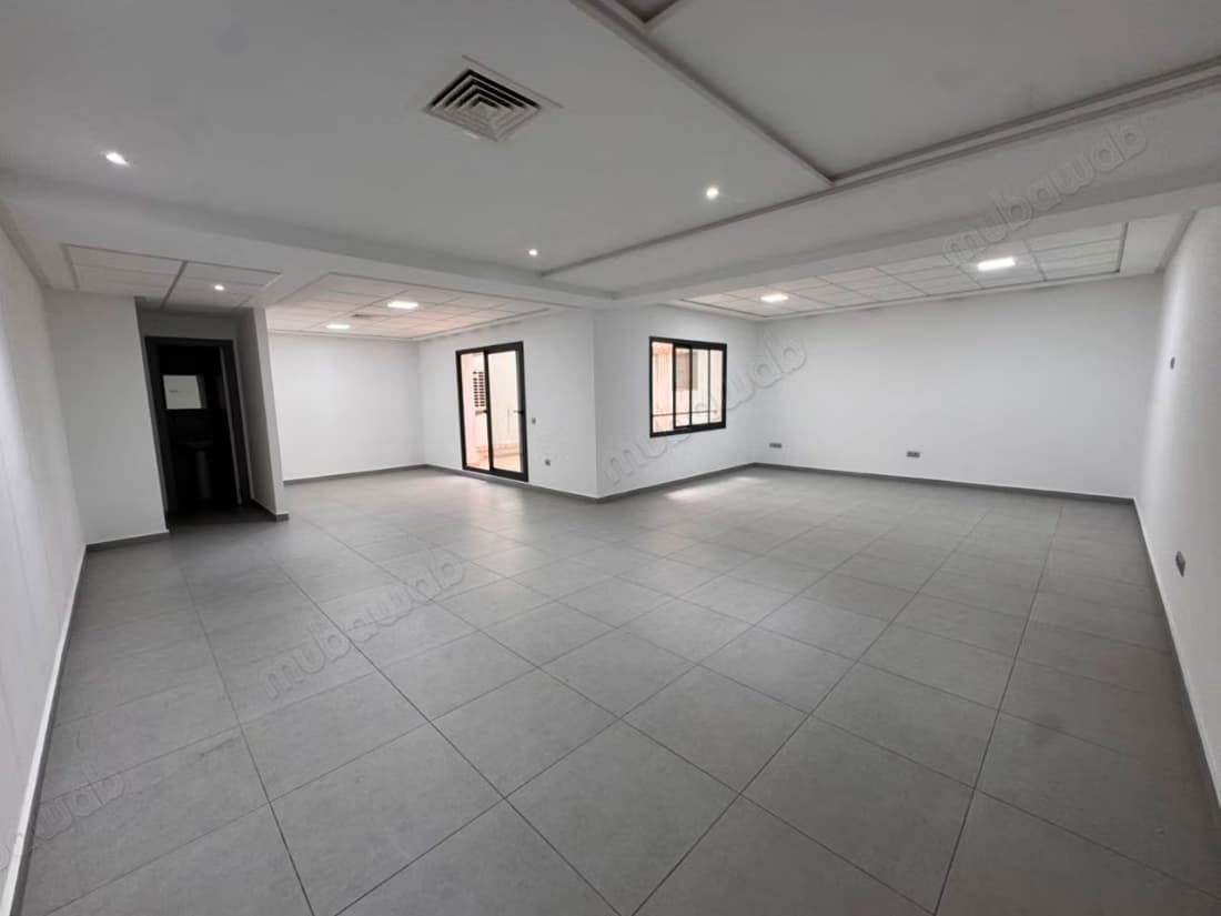 Bureau 70m² en face marjane à louer