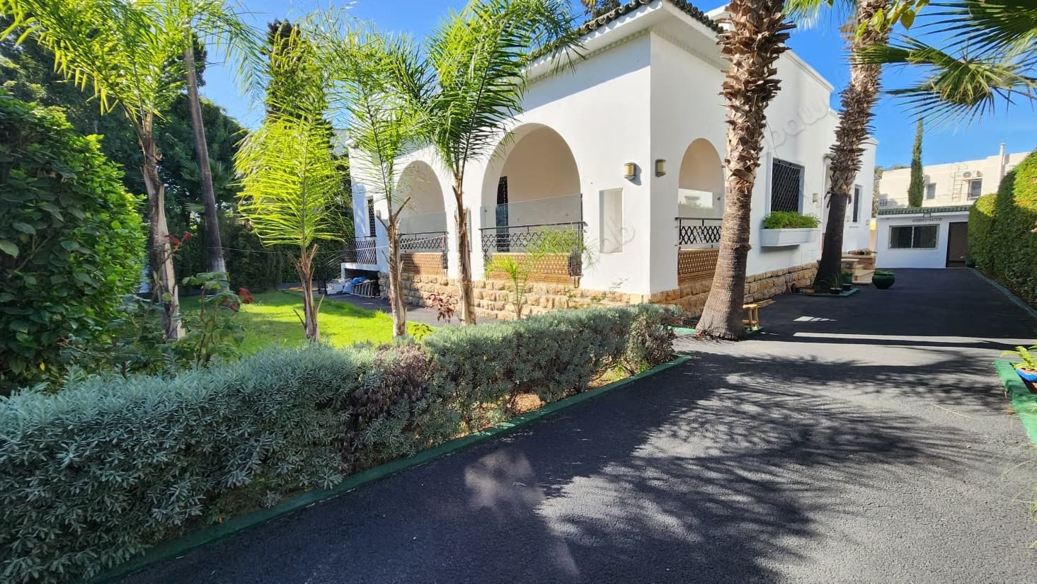 Villa de plain pied à louer à usage professionnel – Quartier...