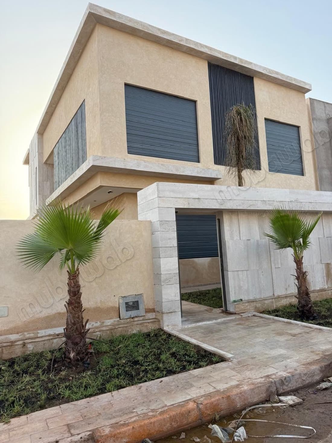 Vente villa de luxe à Hay Targa. 7 pièces. Piscine, climatis...