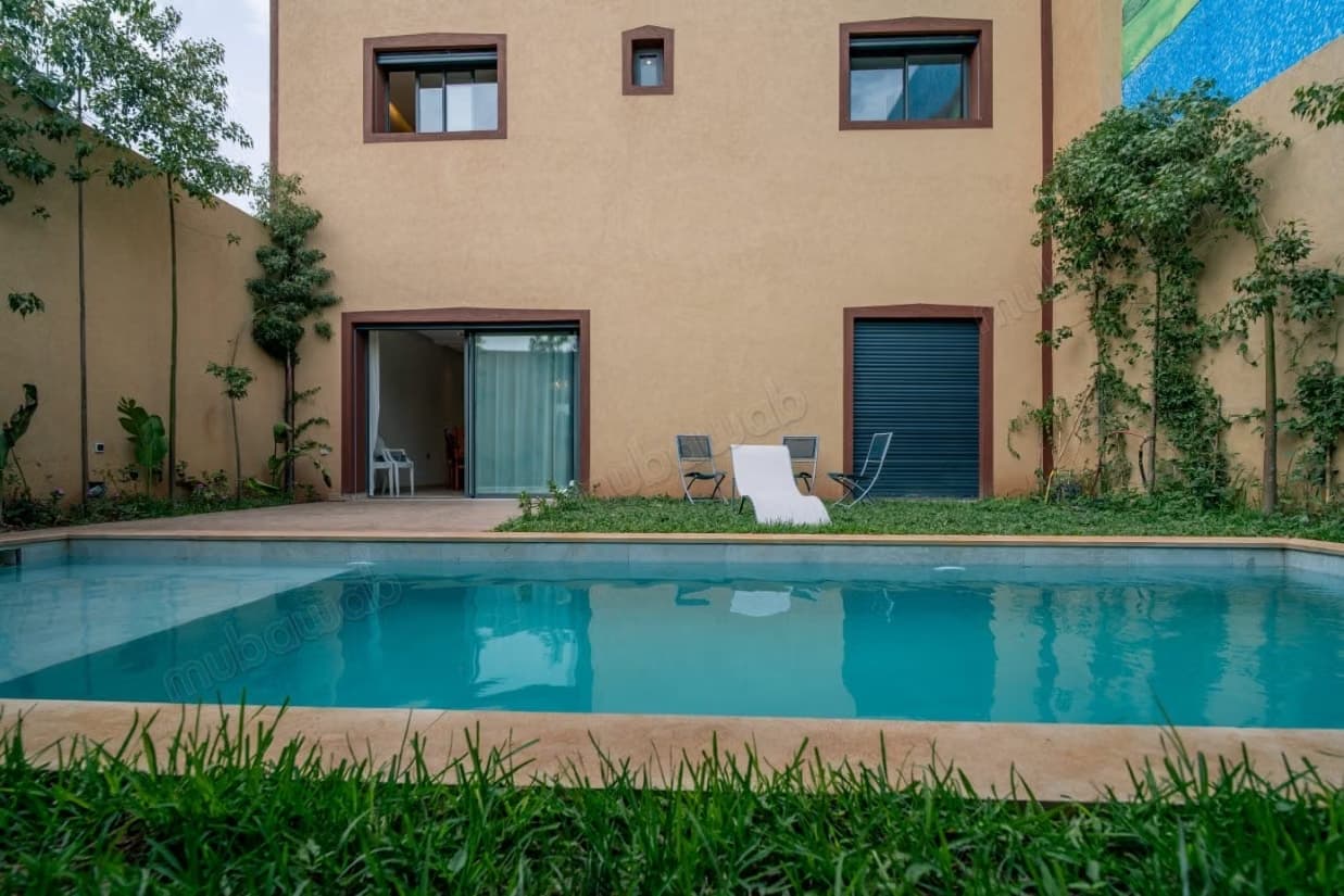 Location longue durée villa haut standing 240 m²