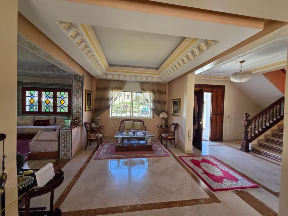 Villa de luxe à vendre à Riyad. 8 chambres. Terrasse et jard...