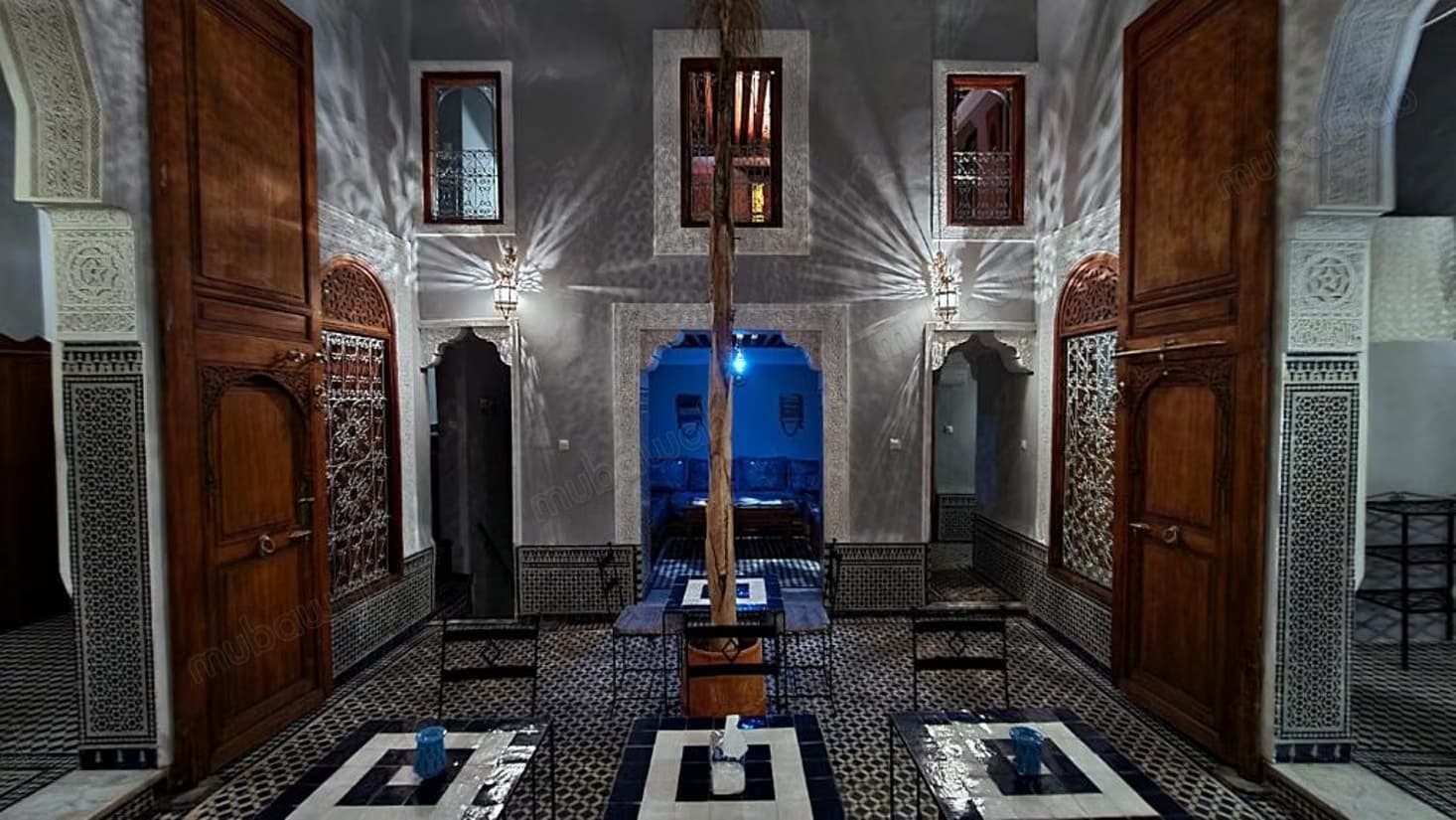 Vend Riad titré authentique au cœur de la médina de Fès