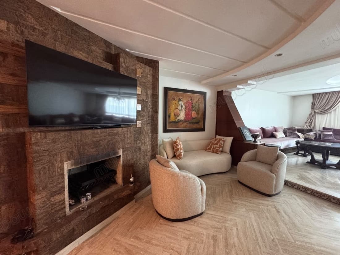 Appartement à louer à Racine. Superficie de 240 m²
