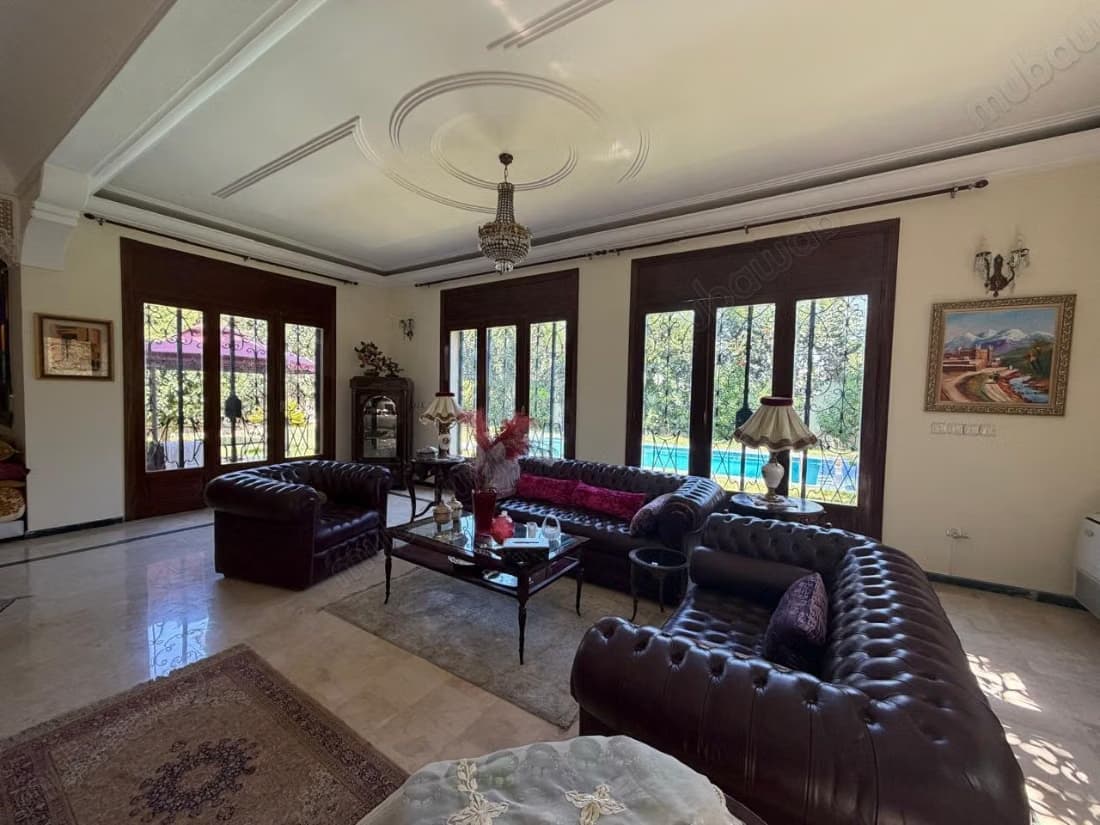 Fabulous villa for sale in Californie. 4 rooms