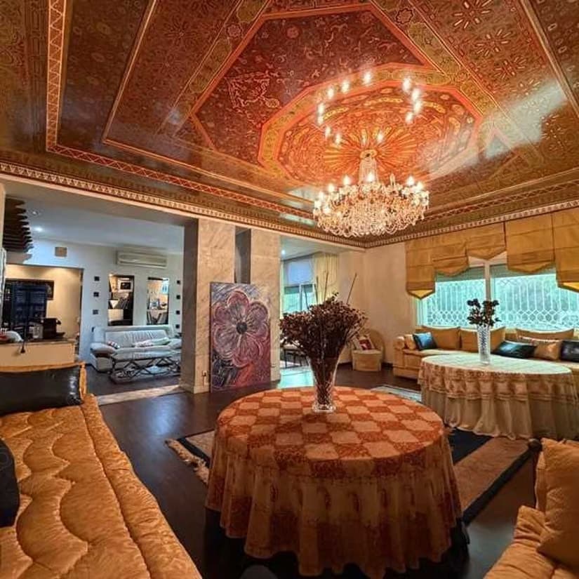 Appartement à Vendre de 337.0 m² à Rabat, Haut Agdal