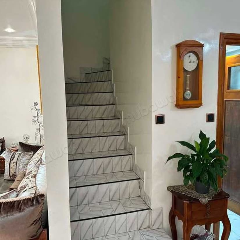 Appartement à Vendre de 201.0 m² à Casablanca, Ibn Tachfine