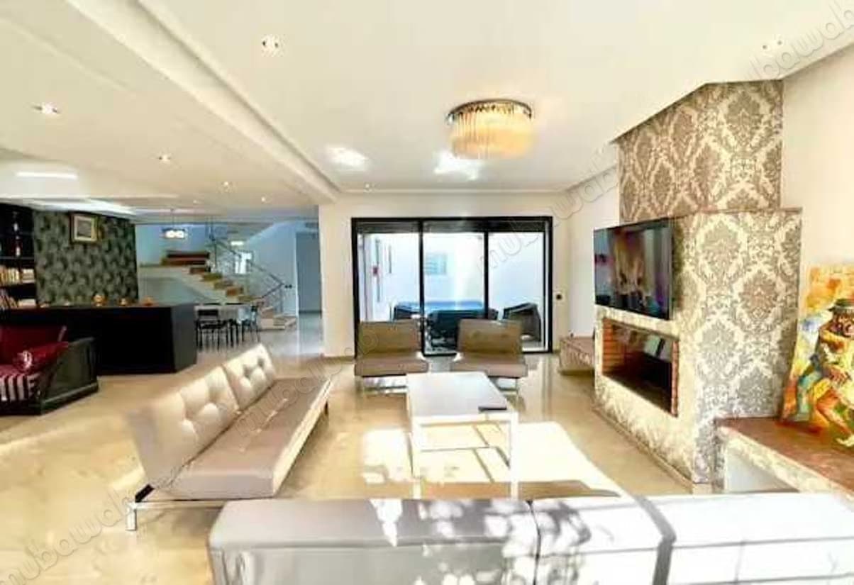 Villa à Vendre de 365.0 m² à Casablanca, Nassim