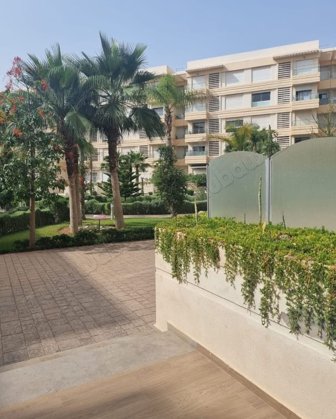 Appartement à vendre dans le quartier Al-Masira. Superficie...