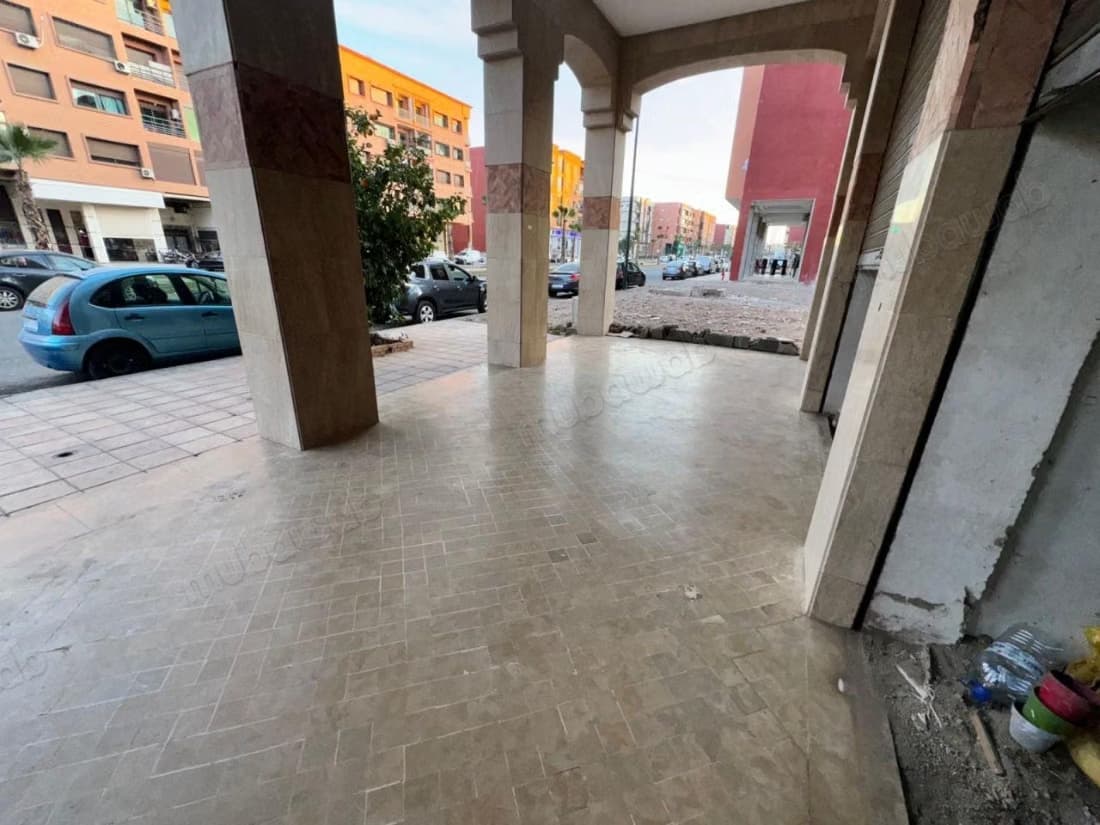 Local Commercial à Vendre à Izdihar VE24006