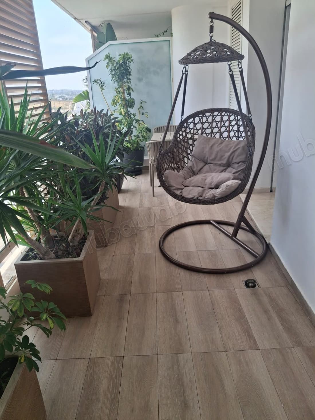 Studio meublé à louer avec piscine Dar Bouazza