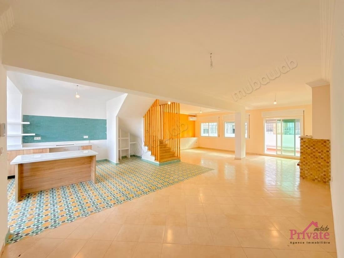 Location duplex 270 m² quartier administratif TANGER