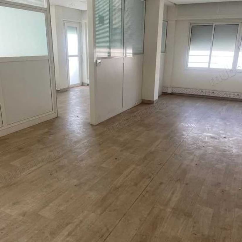 Bureau à Vendre de 91.0 m² à Rabat, Touarga