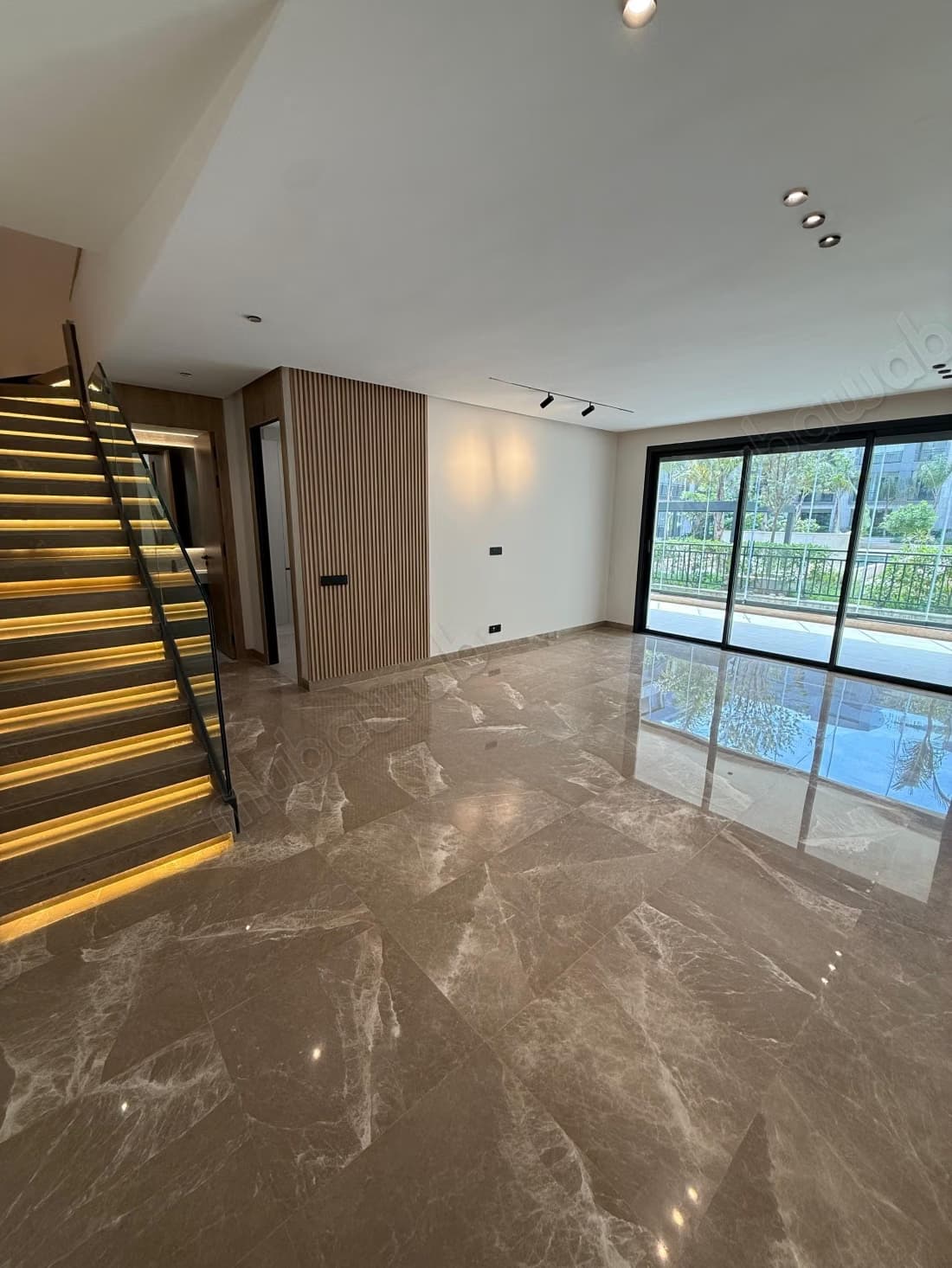 À LOUER – Duplex 130 m² – L’Orangeraie