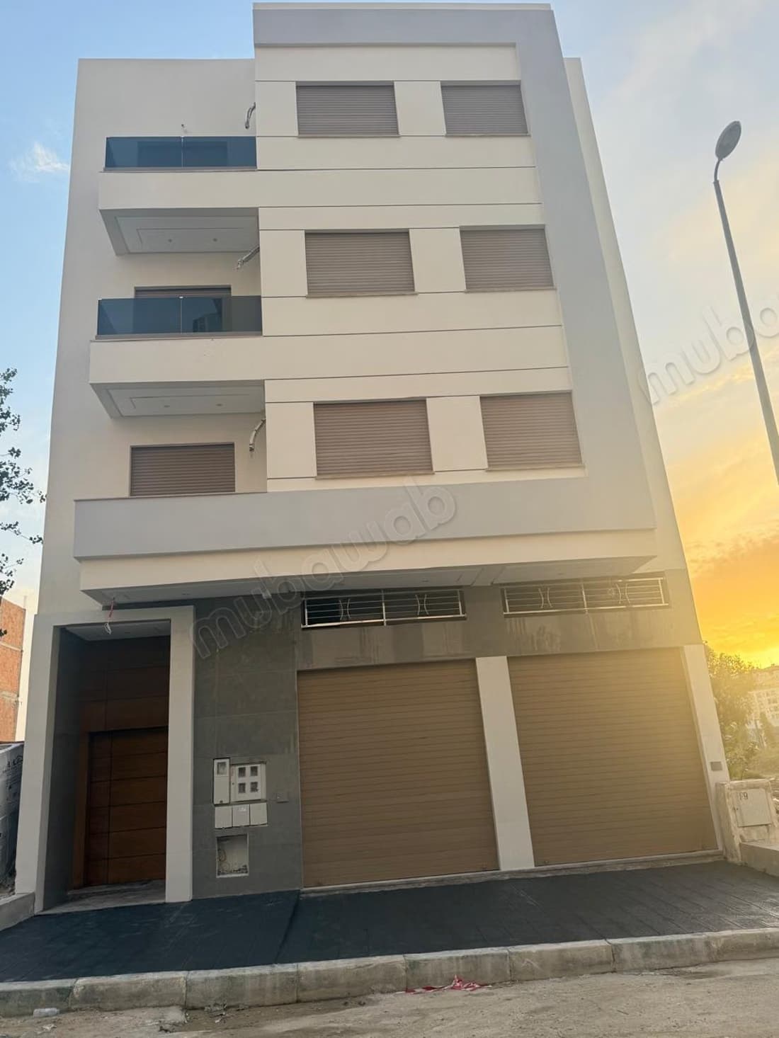 3 appartements vides à louer mensuellement sur la route de R...